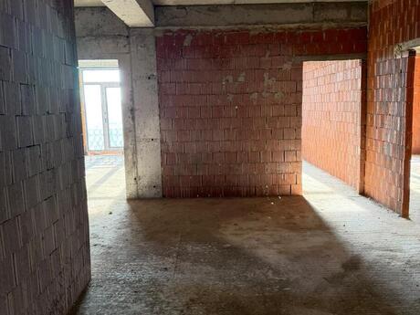 4 otaqlı yeni tikili - 28 May m. - 231.2 m²