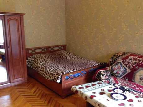 1 otaqlı köhnə tikili - Sahil m. - 50 m²