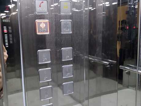 3 otaqlı yeni tikili - Xətai r. - 145 m²