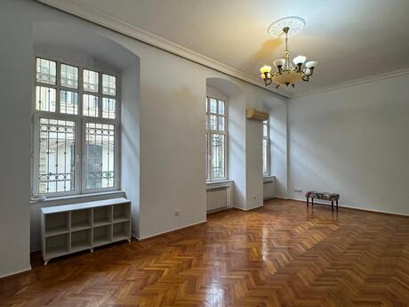 Объявление №5882260 - Баку, м. Сахил, 4-комн., 110 м²