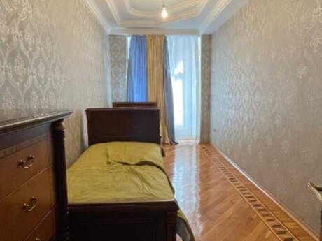 3 otaqlı yeni tikili - İnşaatçılar m. - 115 m²