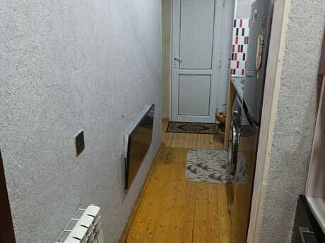 Elan №5882746 - Bakı, Bayıl q., 2 otaqlı, 45 m², 1/5 mərtəbə