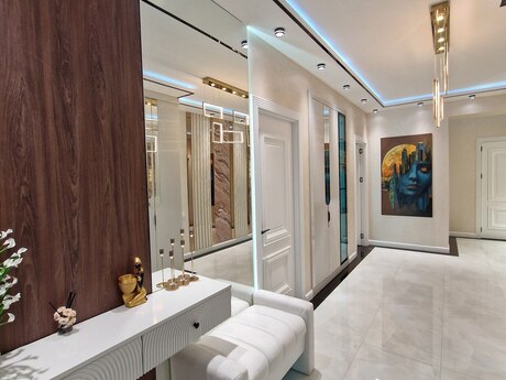 3 otaqlı yeni tikili - 28 May m. - 140 m²