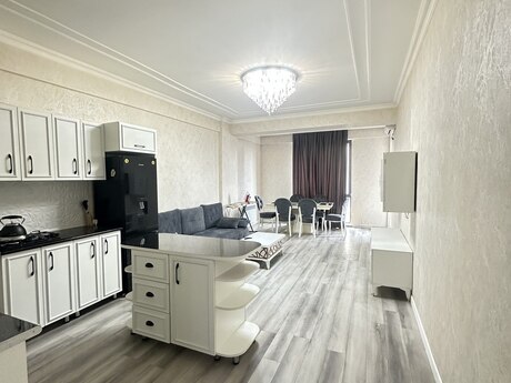 Zümrüd Residence kompleksində 2 otaqlı yeni tikili mənzil satılır, 92,4 m², 285 000 AZN, şəkil 2 / 10