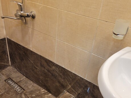 2 otaqlı köhnə tikili - 28 May m. - 42 m²