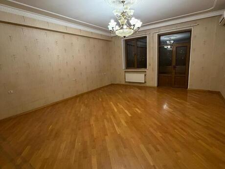 4 otaqlı yeni tikili - Nəsimi r. - 175 m²