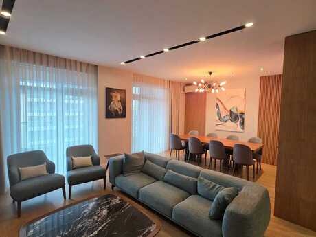 3 otaqlı yeni tikili - 8 Noyabr m. - 148 m²