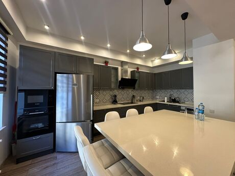 Kirayə 4 otaqlı mənzil, 170 m², Ağ şəhər: 2 999 ₼/ay 5