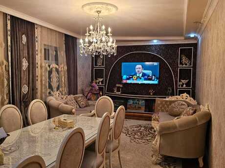 5 otaqlı həyət evi/bağ evi - Sulutəpə q. - 240 m²