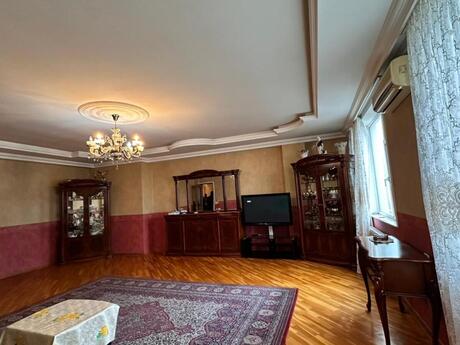 4 otaqlı yeni tikili - İnşaatçılar m. - 156 m²