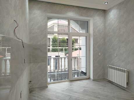 4 otaqlı həyət evi/bağ evi - Savalan q. - 208 m²