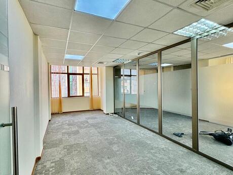 6 otaqlı ofis - Nərimanov r. - 185 m²