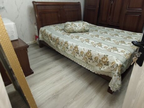 4 otaqlı həyət evi/bağ evi - Keşlə q. - 70 m²