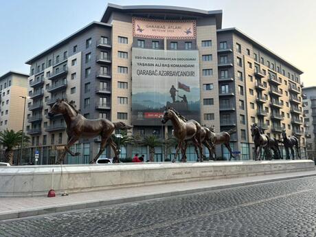 4 otaqlı yeni tikili - Ağ şəhər q. - 141 m²