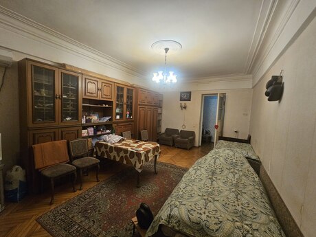 2 otaqlı köhnə tikili - 28 May m. - 74 m²