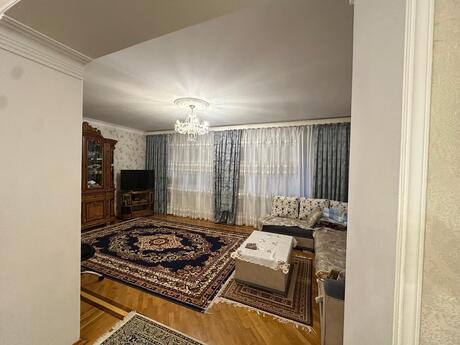 4 otaqlı köhnə tikili - Elmlər Akademiyası m. - 100.5 m²