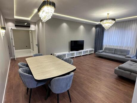Kirayə 3 otaqlı mənzil, 157 m², Ağ şəhər: 2 200 ₼/ay 5
