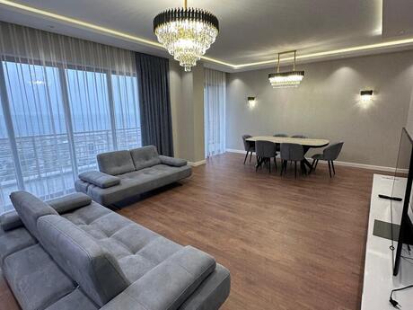 3 otaqlı yeni tikili - Ağ şəhər q. - 157 m²