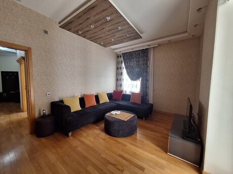 2 otaqlı yeni tikili - Elmlər Akademiyası m. - 91 m²