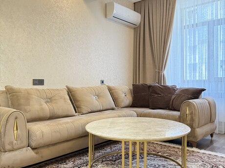 Kirayə 2 otaqlı mənzil, 68 m², İnşaatçılar: 800 ₼/ay 3