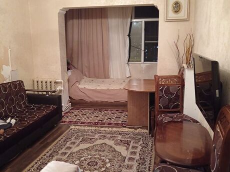 2 otaqlı köhnə tikili - Xətai r. - 65 m²
