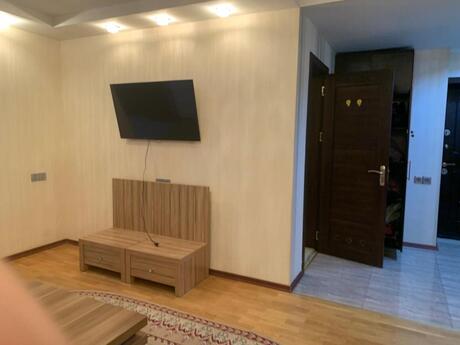 2 otaqlı köhnə tikili - Yasamal r. - 70 m²