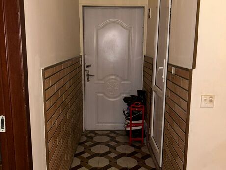 2 otaqlı köhnə tikili - Memar Əcəmi m. - 49.9 m²