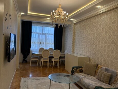 Elan №5885167 - Bakı, Əhmədli m., 2 otaqlı, 70 m², 9/16 mərtəbə