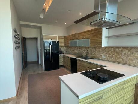 Elan №5885590 - Bakı, İçəri Şəhər m., 4 otaqlı, 170 m², 6/18 mərtəbə