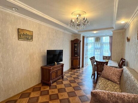 Объявление №5885498 - Баку, м. Ази Асланов, 4-комн., 85 м², 5/5 этаж