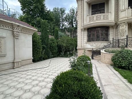 10 otaqlı həyət evi/bağ evi - Nəriman Nərimanov m. - 1100 m²