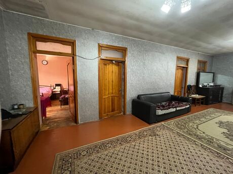 5 otaqlı həyət evi/bağ evi - Sulutəpə q. - 220 m²