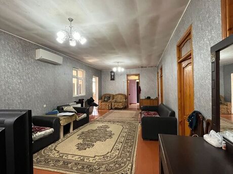 5 otaqlı həyət evi/bağ evi - Sulutəpə q. - 220 m²