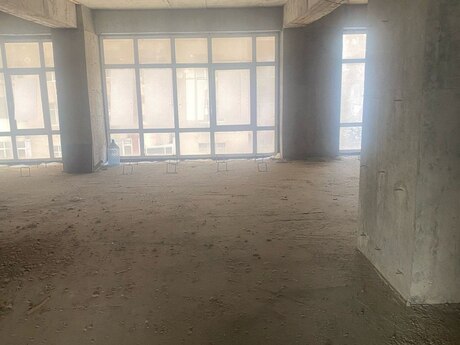 Obyekt - 28 May m. - 350 m²