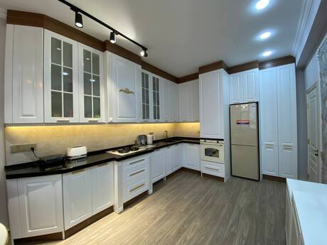 3 otaqlı yeni tikili - Nəsimi r. - 115 m²