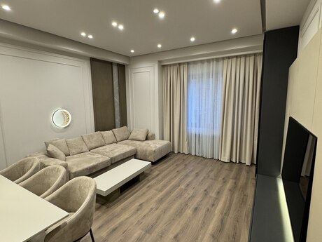 Kirayə 3 otaqlı mənzil, 160 m², Ağ şəhər: 2 800 ₼/ay 5