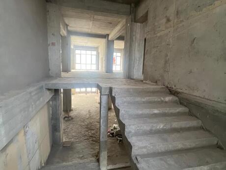 Объект - м. 8 ноября - 472 м²