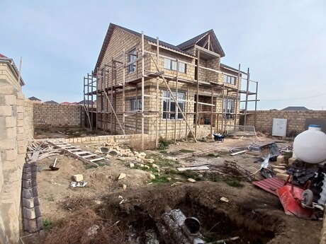 7 otaqlı həyət evi/bağ evi - Müşfiqabad q. - 200 m²