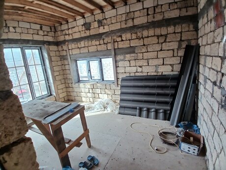 7 otaqlı həyət evi/bağ evi - Müşfiqabad q. - 200 m²