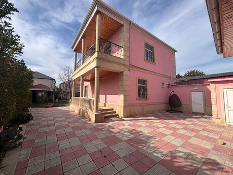 7 otaqlı həyət evi/bağ evi - Buzovna q. - 340 m²