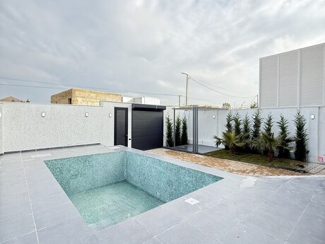 5 otaqlı həyət evi/bağ evi - Şüvəlan q. - 220 m²