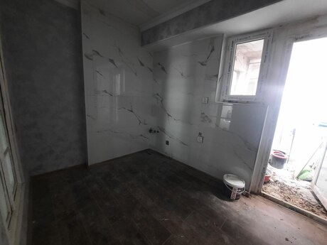 2 otaqlı köhnə tikili - Bayıl q. - 55 m²