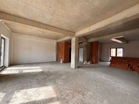 5 otaqlı yeni tikili - Ağ şəhər q. - 240 m²