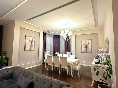 4 otaqlı mənzil, 201 m², Nizami: 740 000 ₼ 2