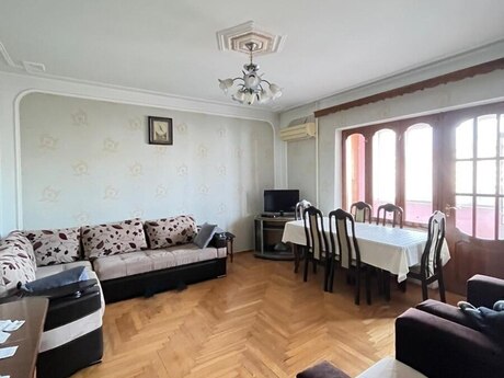 4 otaqlı köhnə tikili - Xalqlar Dostluğu m. - 85 m²