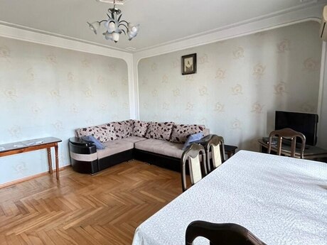 4 otaqlı köhnə tikili - Xalqlar Dostluğu m. - 85 m²