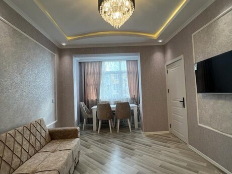 2 otaqlı köhnə tikili - Memar Əcəmi m. - 45 m²