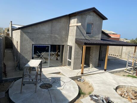 4 otaqlı həyət evi/bağ evi - Şüvəlan q. - 200 m²