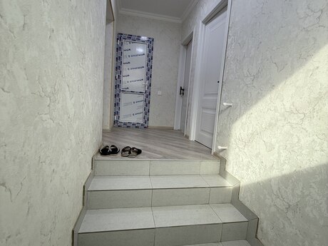 6 otaqlı həyət evi/bağ evi - Bayıl q. - 150 m²