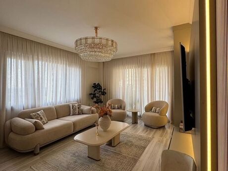 3 otaqlı yeni tikili - 28 May m. - 130 m²